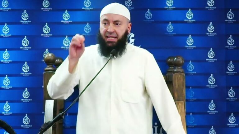 Friday Khutbah: The Islamic Dress, Masculinity, & Femininity